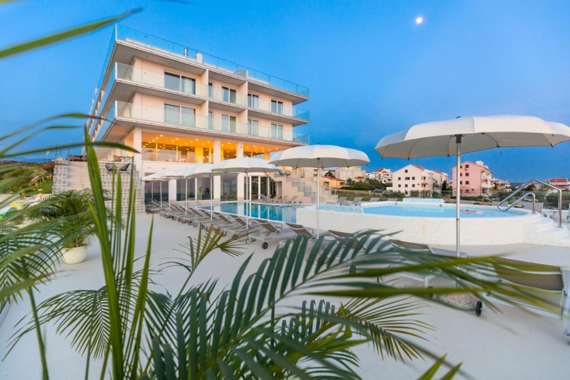 Hotel In Excelsis Novalja Luaran gambar