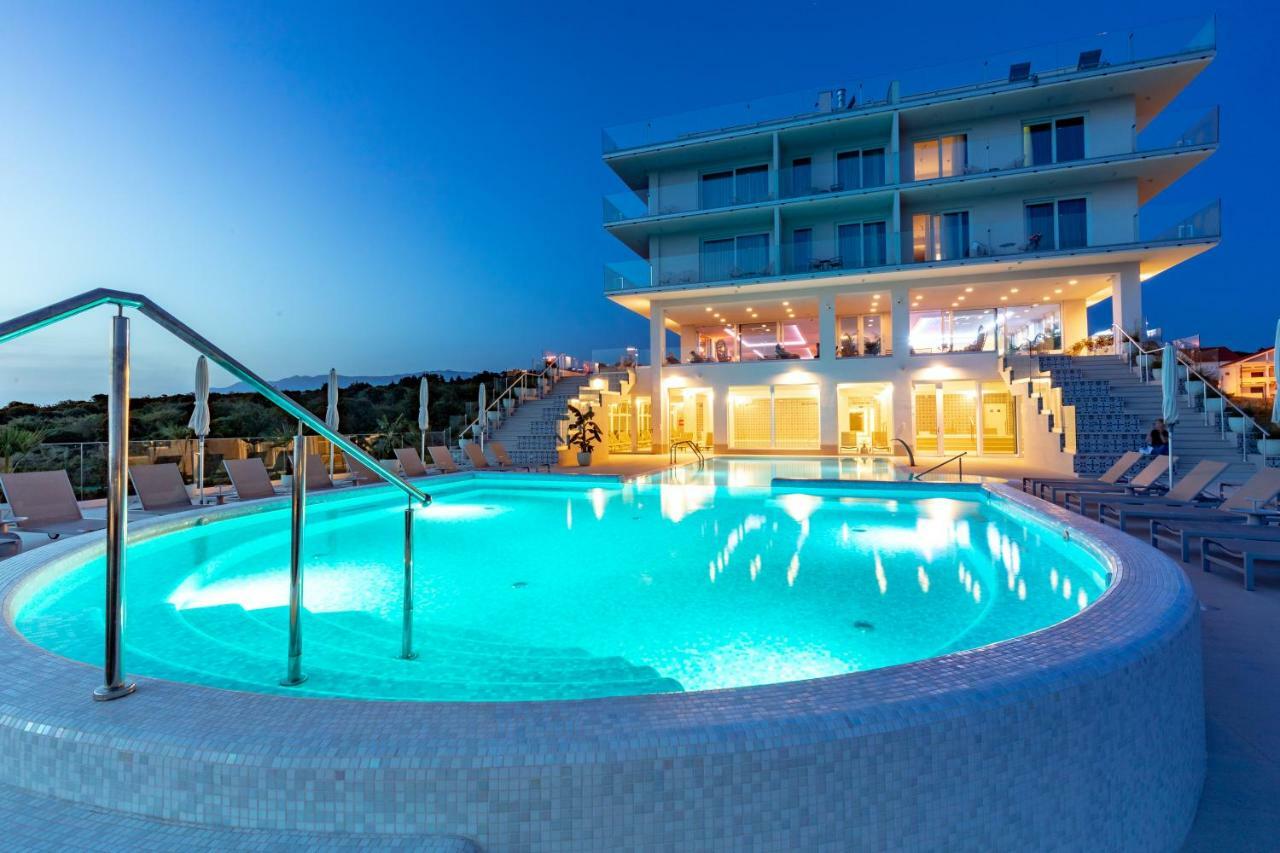 Hotel In Excelsis Novalja Luaran gambar